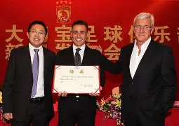 郑钦文挺进下一轮冲上热搜(阿奇霉素和奥利司他)|MG电子游艺